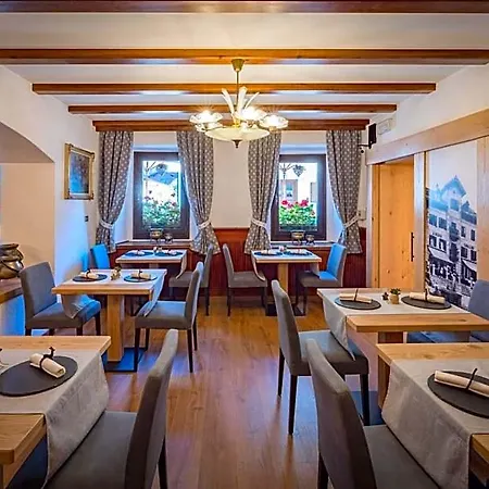 Il Cavallino - & 3* 사파다